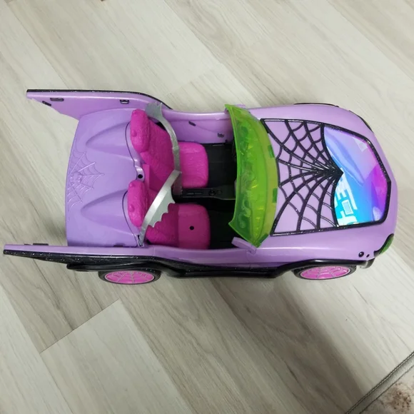 Monster High Convertible Car - Picture 10 of 16
